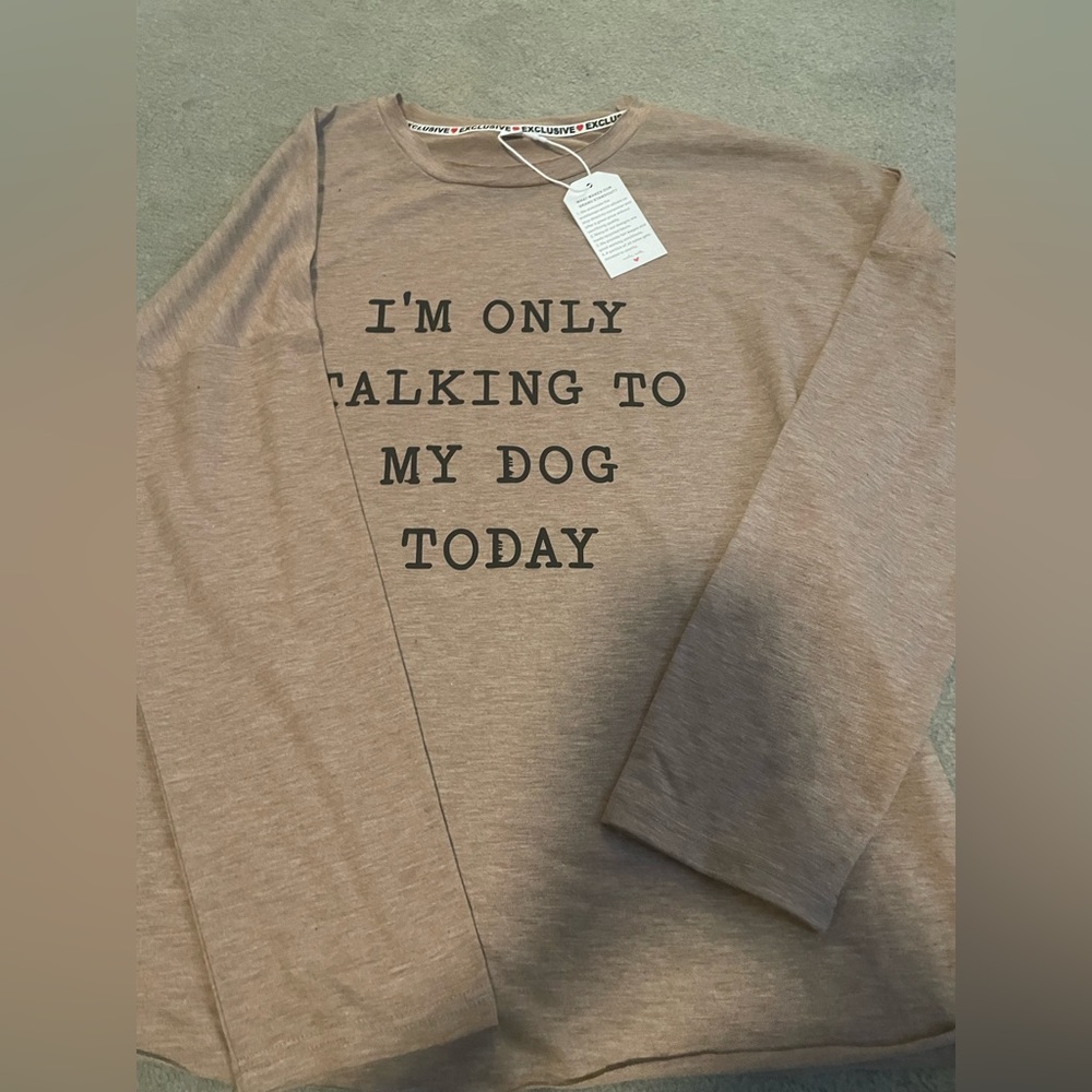 EXCLUSIVE TOP